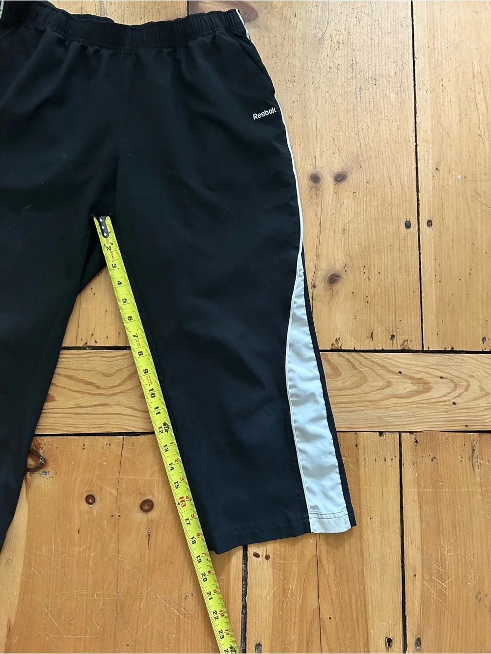 Vintage Reebok Black Athletic Capri Pants with White Side Panels - Picture 3 of 6